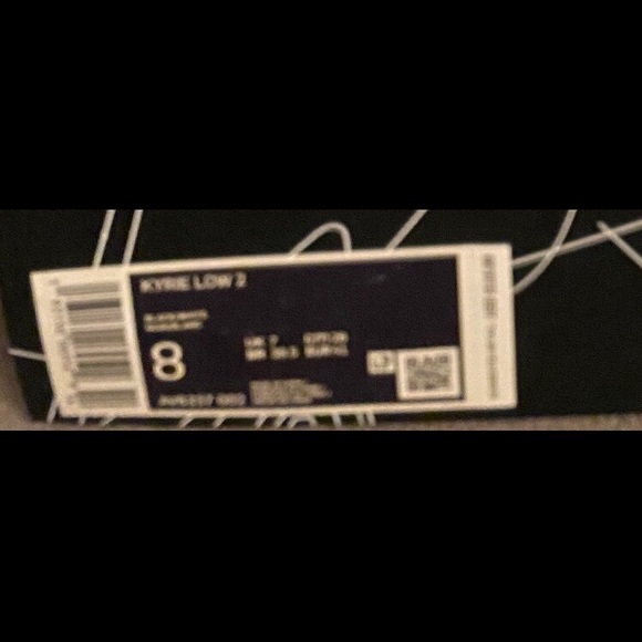 🦿🦿NIKE KYRIE LOW 2 Men’s Size 8🦿🦿 - Picture 14 of 14